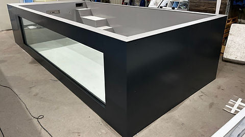 PISCINA DE POLIPROPILENO DE 6,5 M x 2,5 M CON VENTANA DE 4 M